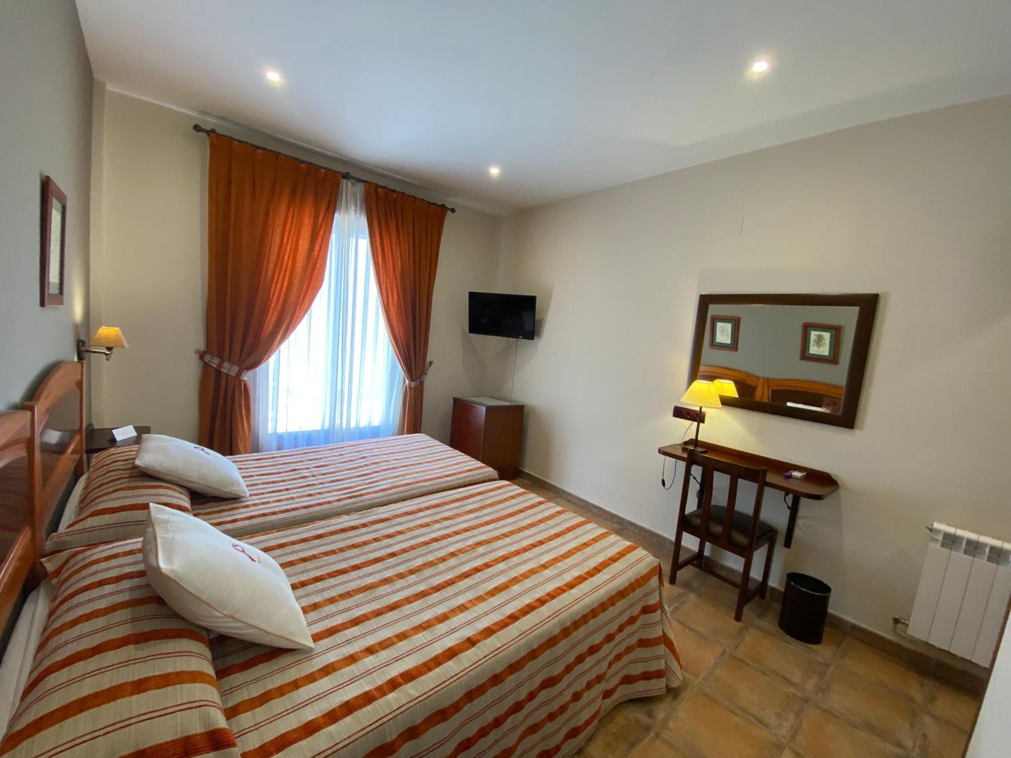 Hospedium Hotel Retiro Del Maestre ألماغرو المظهر الخارجي الصورة