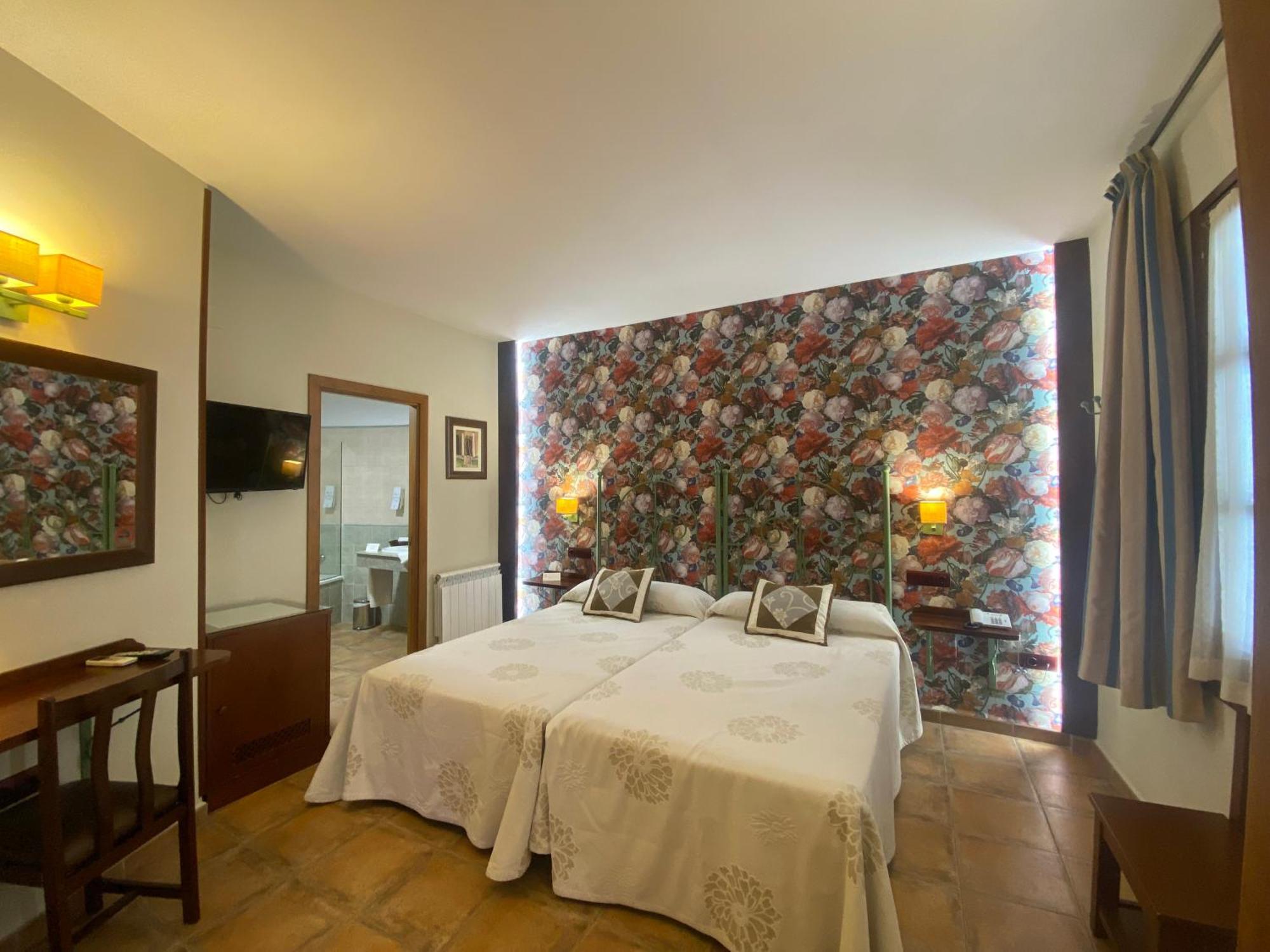 Hospedium Hotel Retiro Del Maestre ألماغرو المظهر الخارجي الصورة