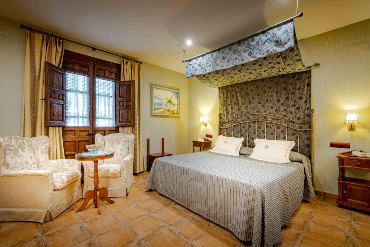 Hospedium Hotel Retiro Del Maestre ألماغرو المظهر الخارجي الصورة